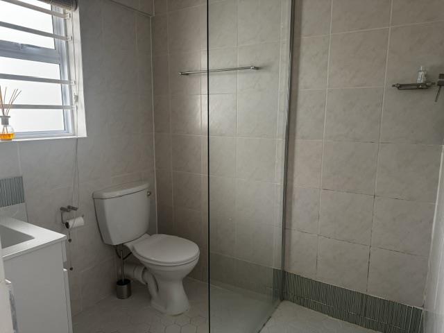 2 Bedroom Property for Sale in Sea Point Western Cape